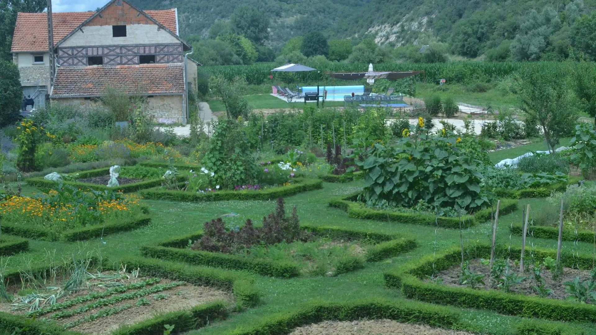 Gite Du Moulin De Gougnet Concores 0*,  France
